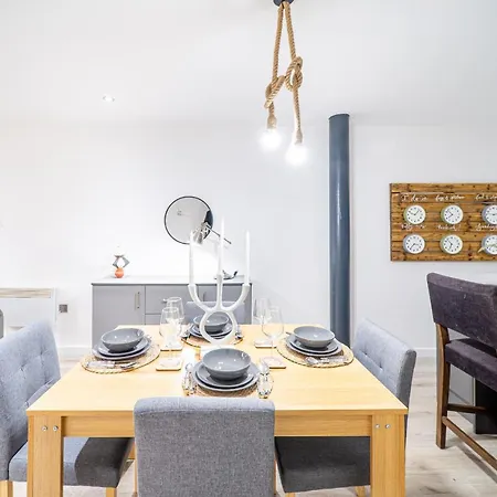 Exclusive 2 Bedroom Penthouse In Bradford Centre * Bradford (West Yorkshire)